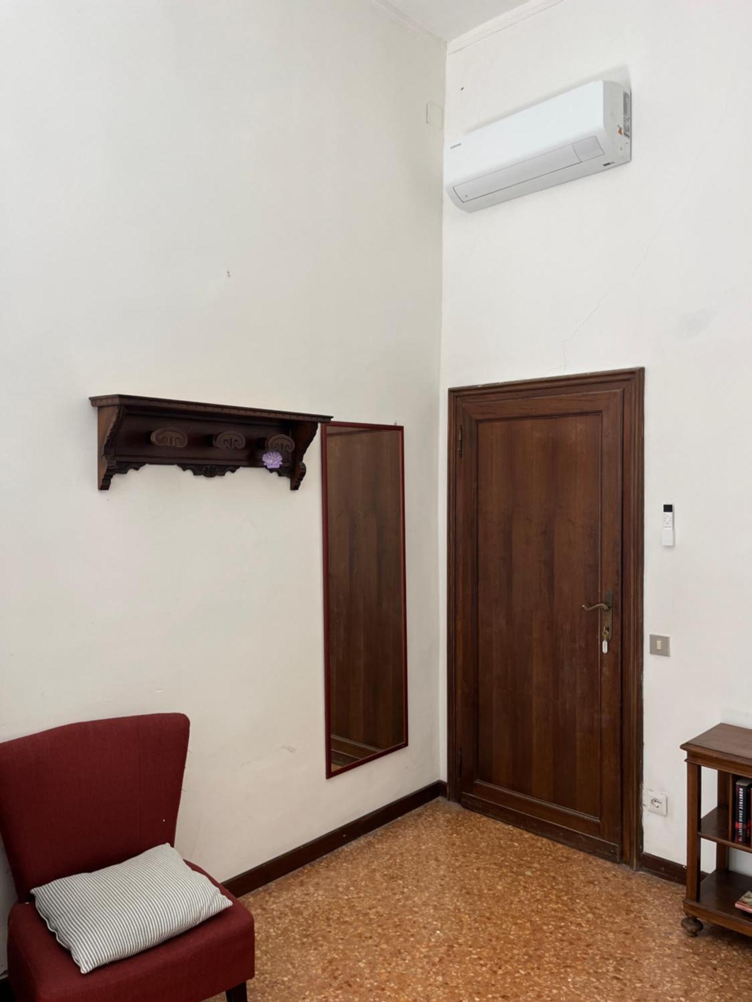 San Polo 1948 Centre Apartment *